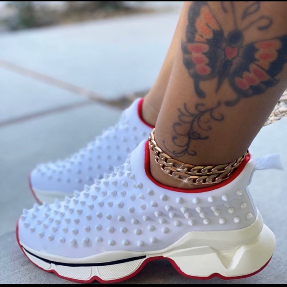 Spiky Stud Sneakers 🤳🏾